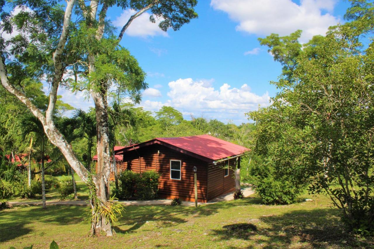 The Log Cab-Inn San Ignacio Zewnętrze zdjęcie